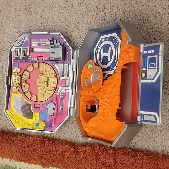 Bandai Toys Vintage Power Ranger Micro Machine Mini Pocket Playset